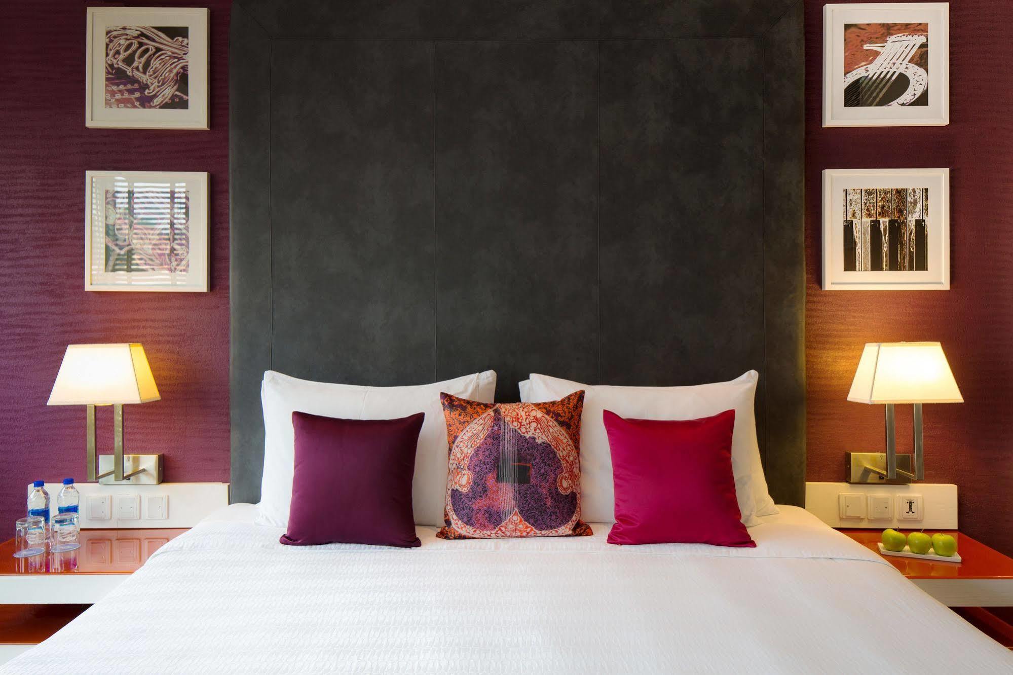 Hard Rock Hotel Goa Calangute Exteriér fotografie A bedroom at the hotel